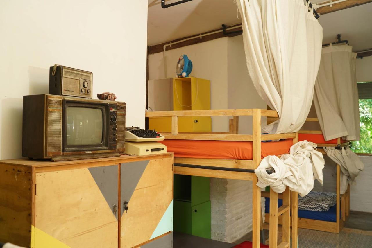 Happy House Bnb Bromo Backpacker Probolinggo Exteriör bild